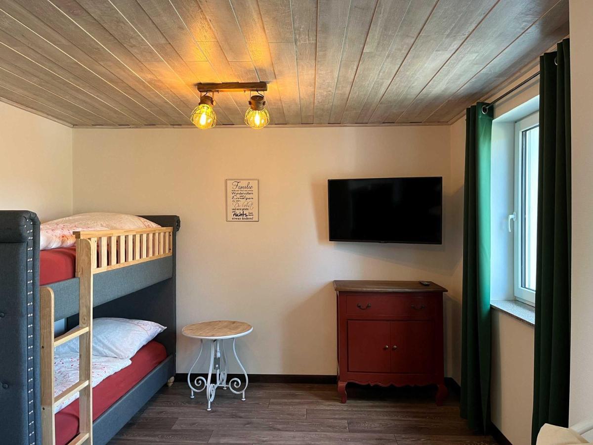 Altes Zollhaus Apartment Hallschlag Bagian luar foto