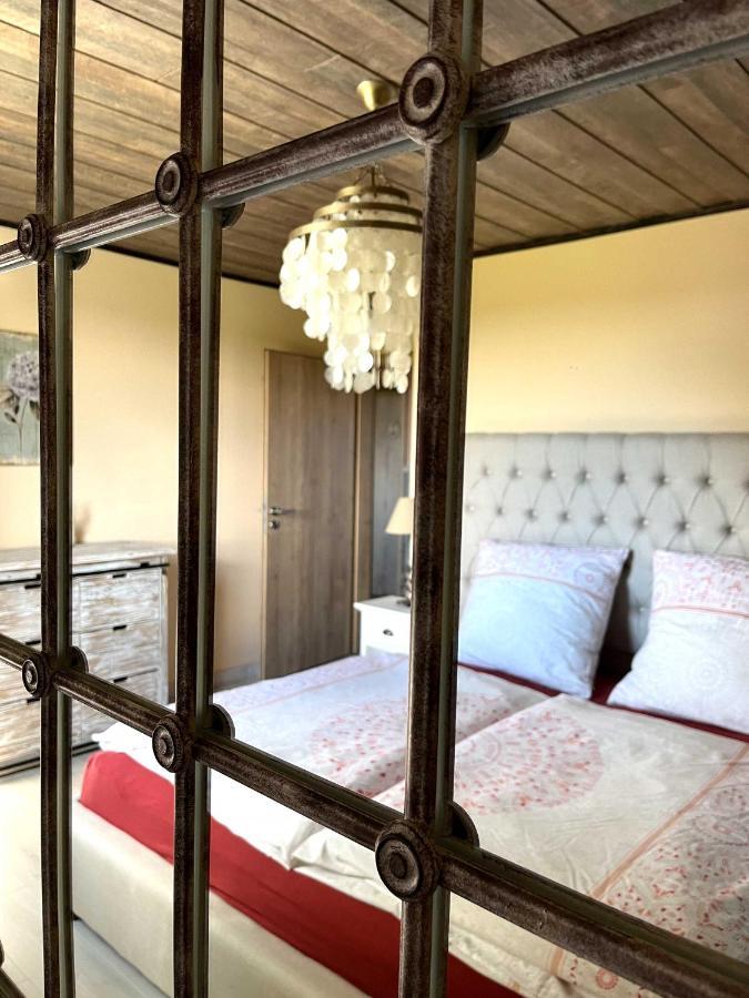 Altes Zollhaus Apartment Hallschlag Bagian luar foto