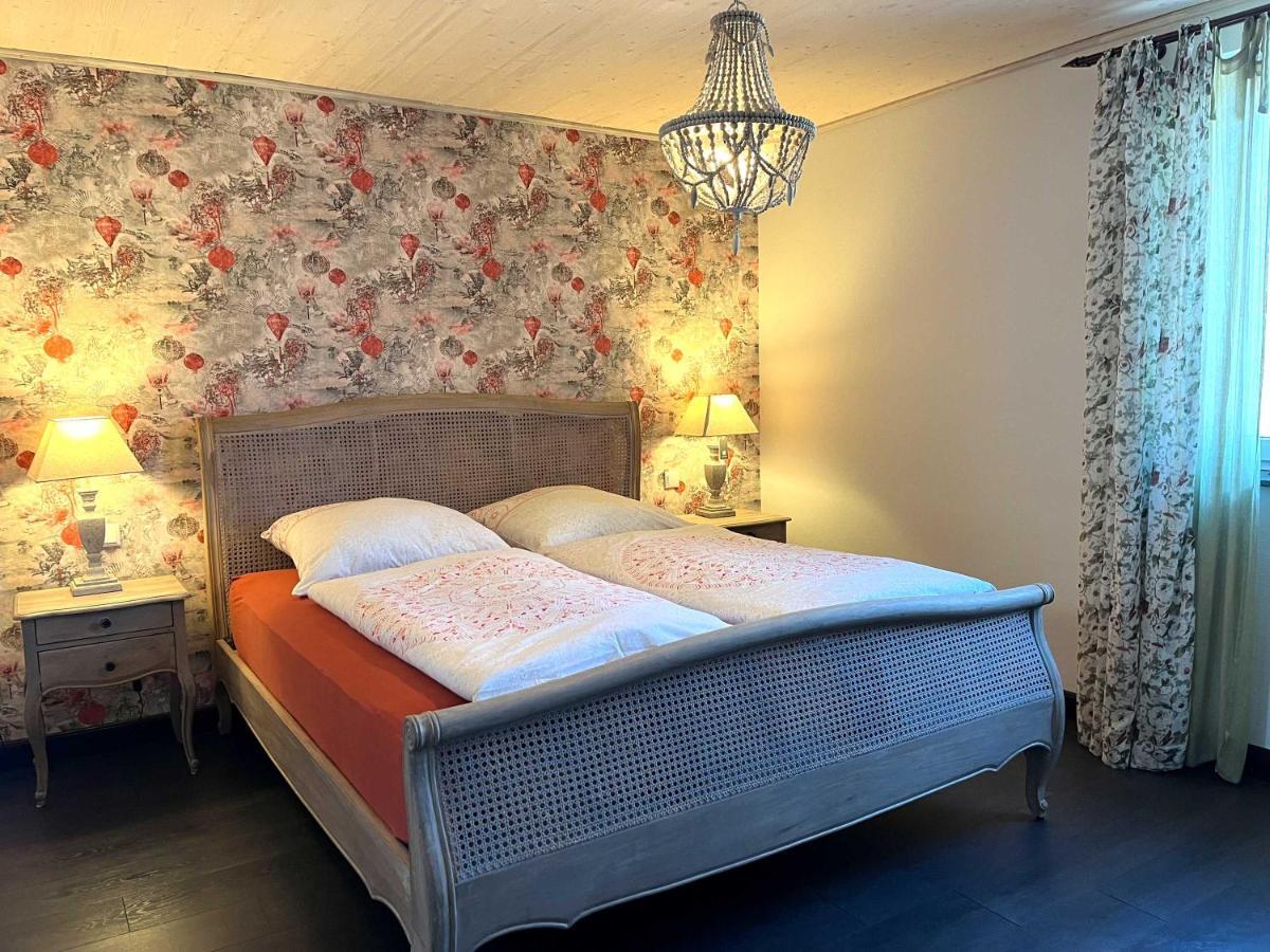 Altes Zollhaus Apartment Hallschlag Bagian luar foto