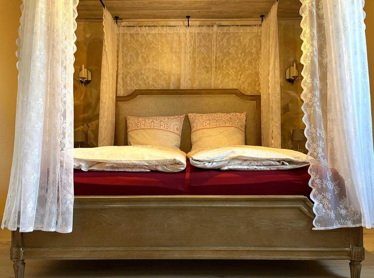 Altes Zollhaus Apartment Hallschlag Bagian luar foto
